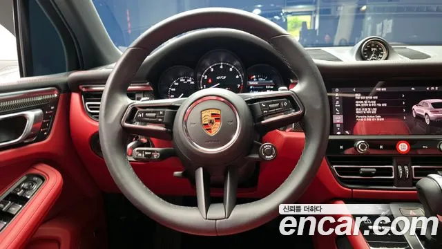 Porsche Macan 2023