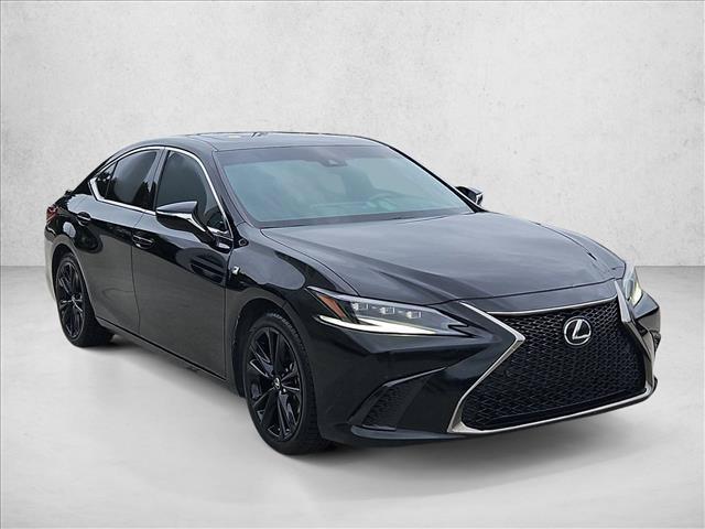 Lexus ES 2022