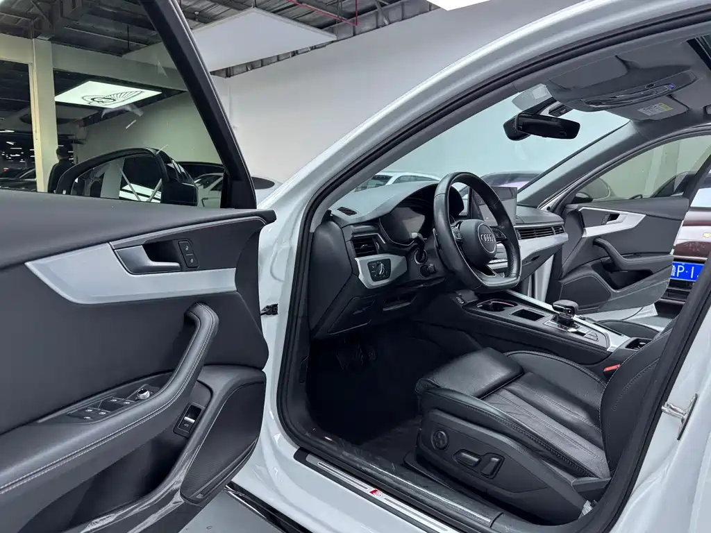 Audi A4 2022