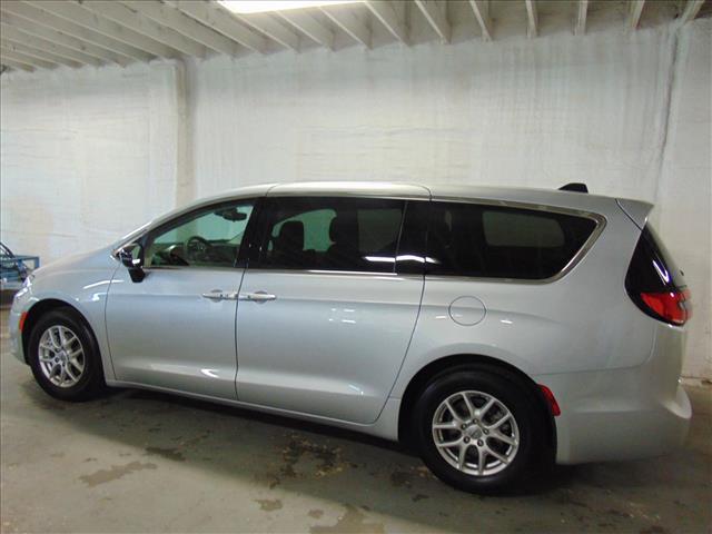 Chrysler Pacifica 2024