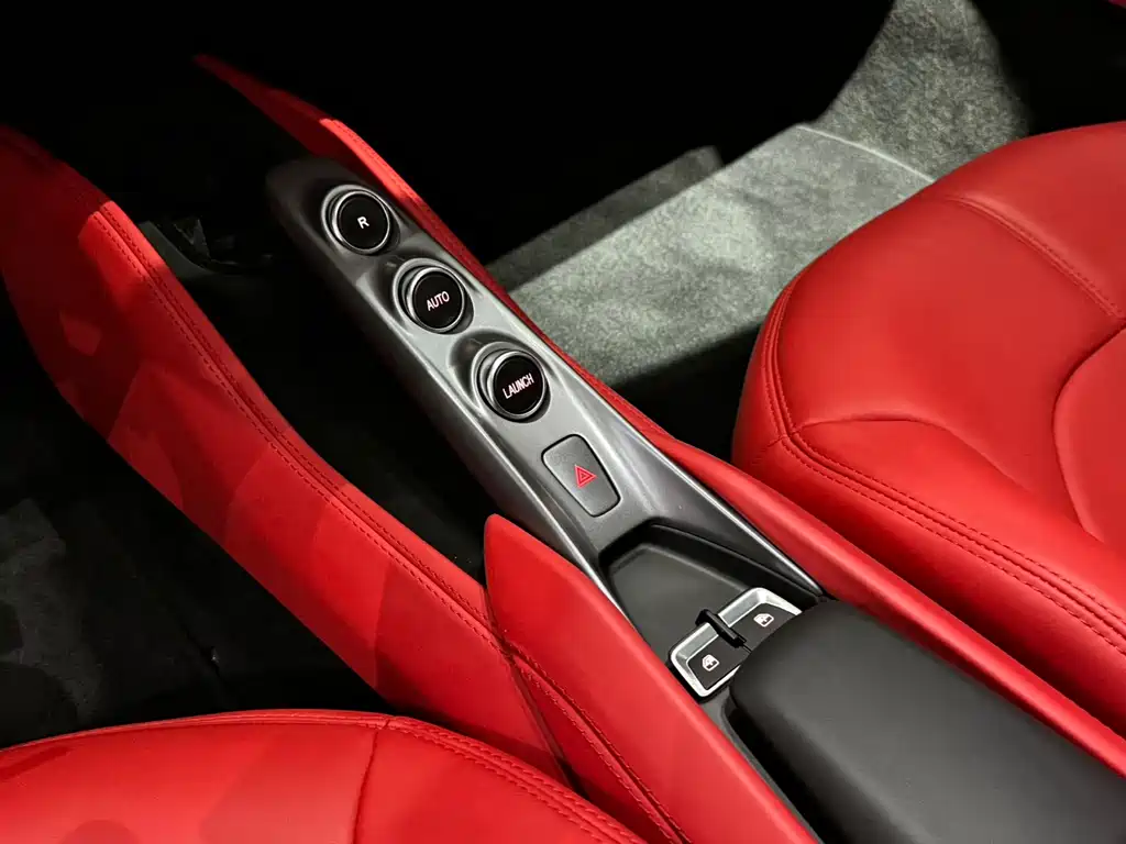 Ferrari F8 2020