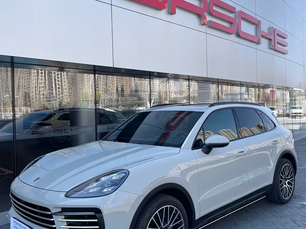 Porsche Cayenne 2022
