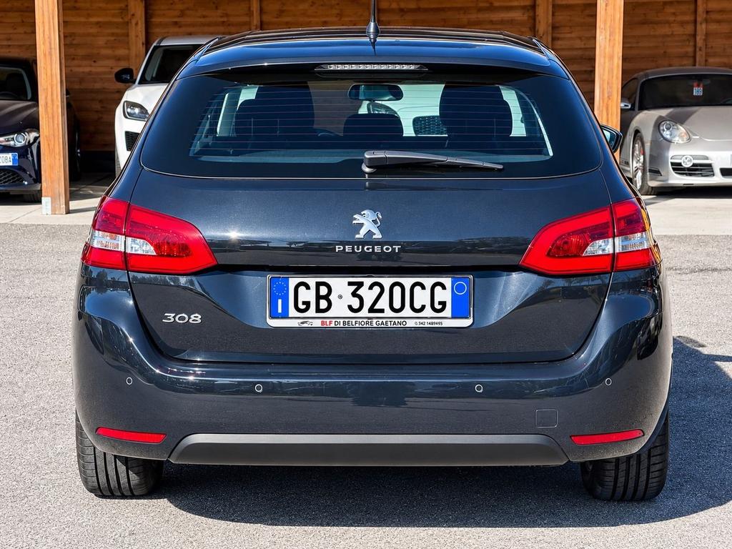 Peugeot 308 2021