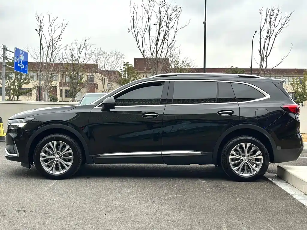 Buick Enclave 2023