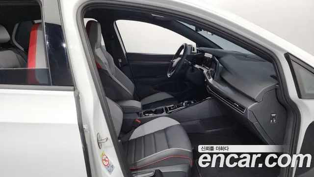 Volkswagen Golf 2024