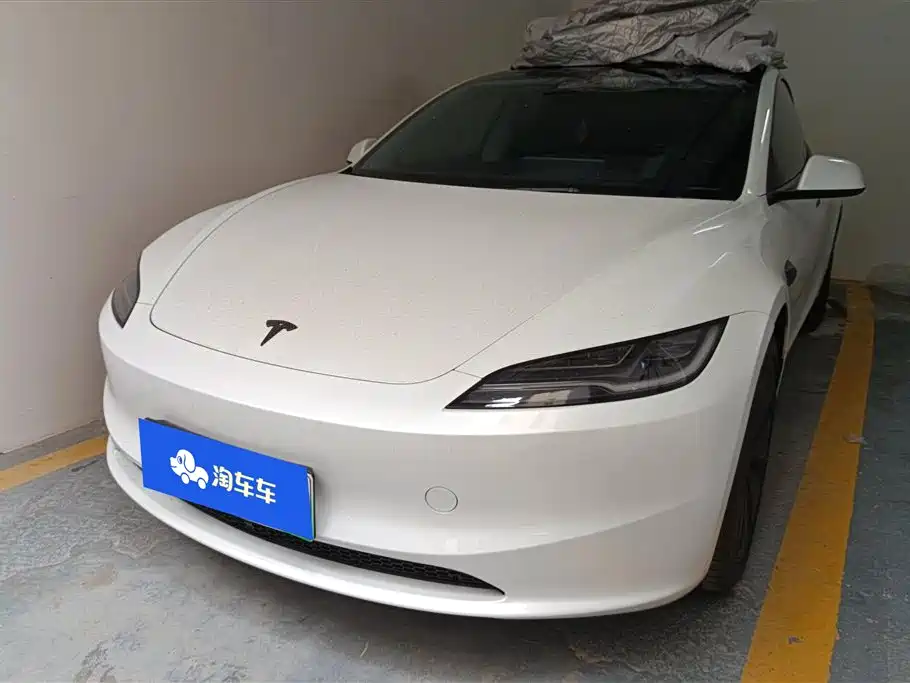 Tesla Model 3 2025