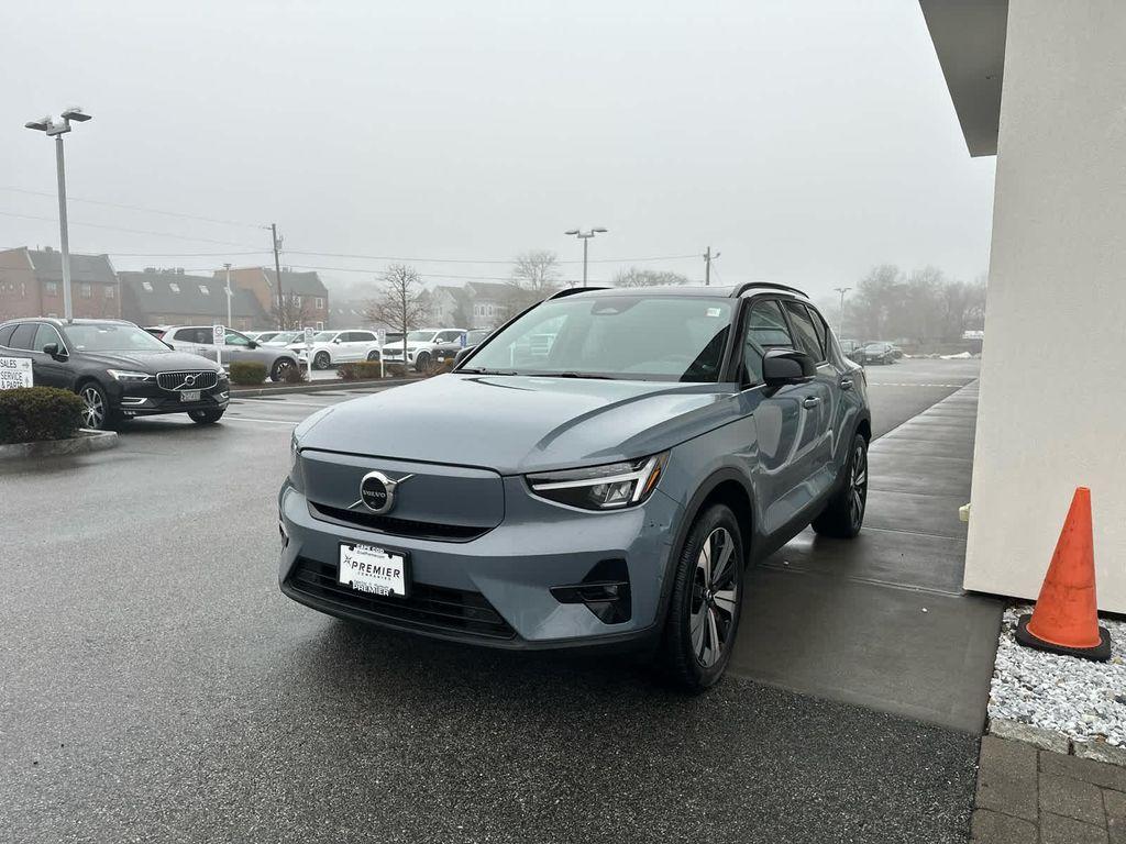 Volvo XC40 2023