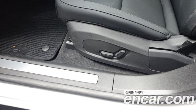 Polestar 4 2025