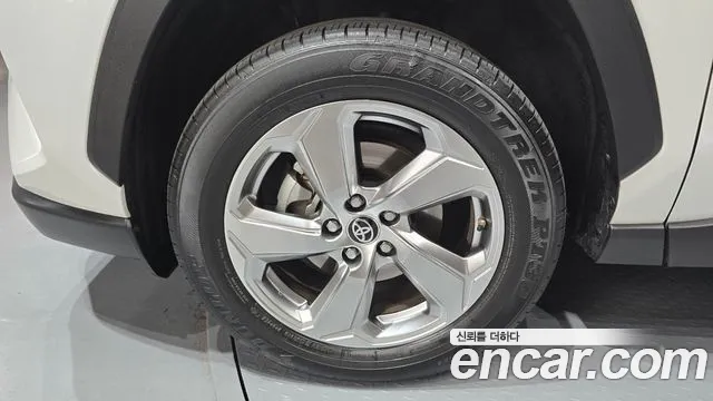 Toyota RAV4 2021