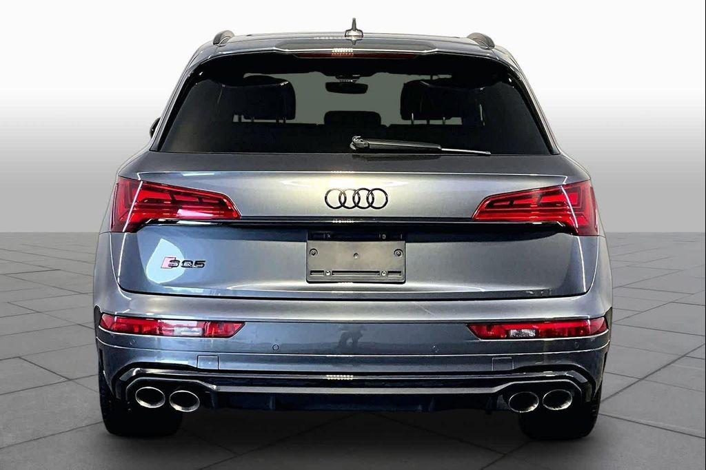 Audi SQ5 2024
