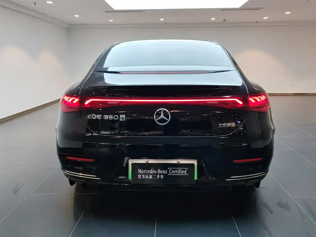 Mercedes-Benz EQE 2023