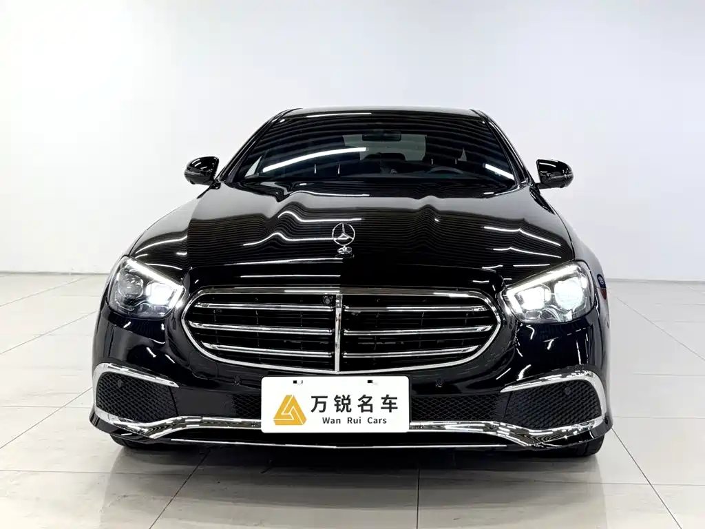 Mercedes-Benz E-Класс 2023