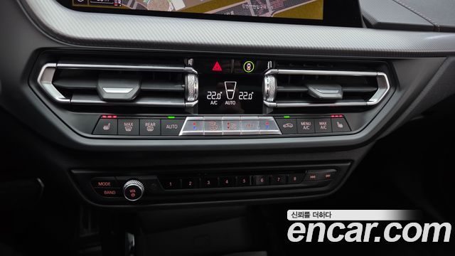 BMW 1 серии 2021