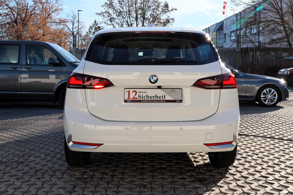 BMW 218 2022