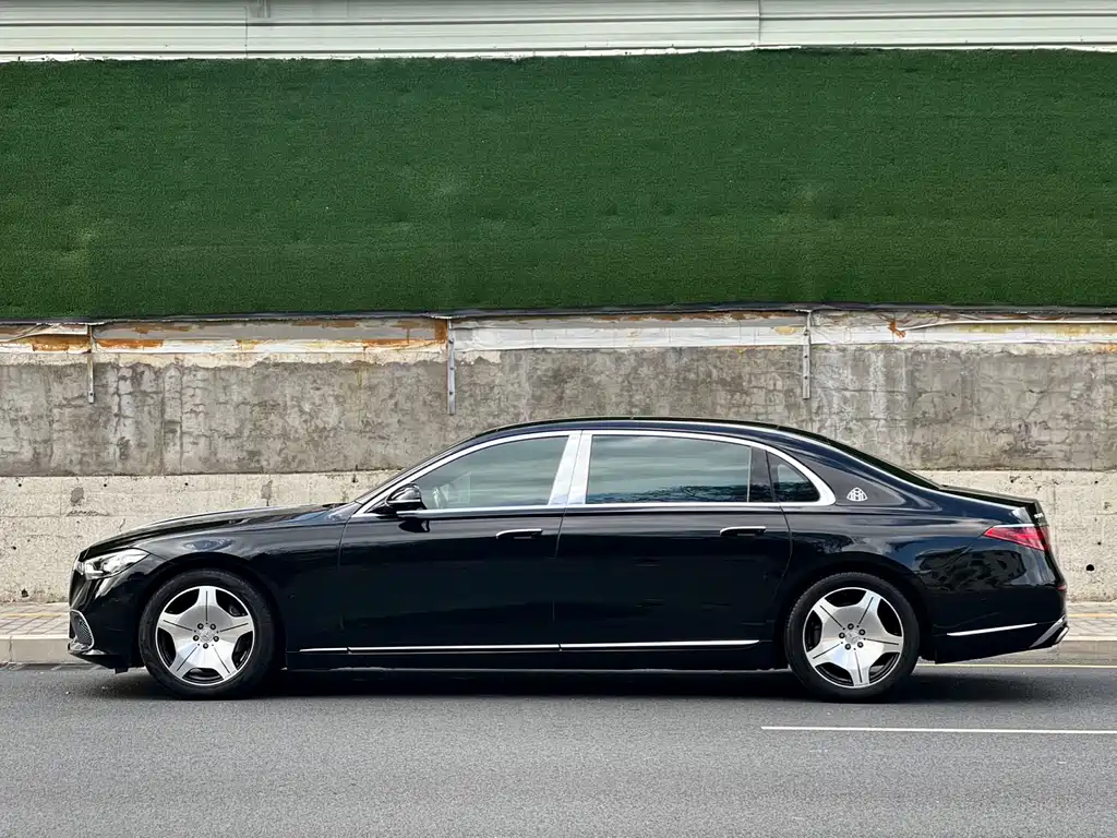 Mercedes-Benz Maybach S-Класс 2021
