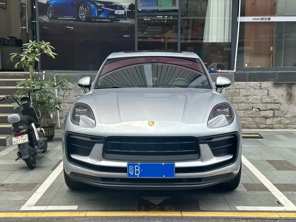Porsche Macan 2022