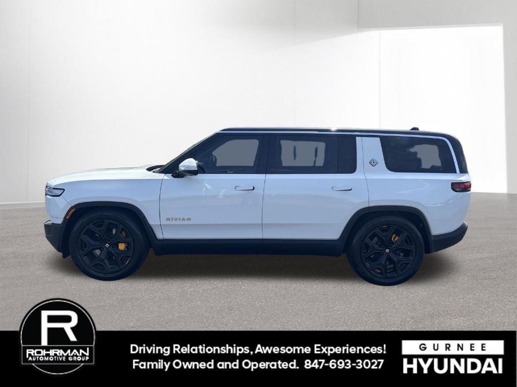 Rivian R1S 2023