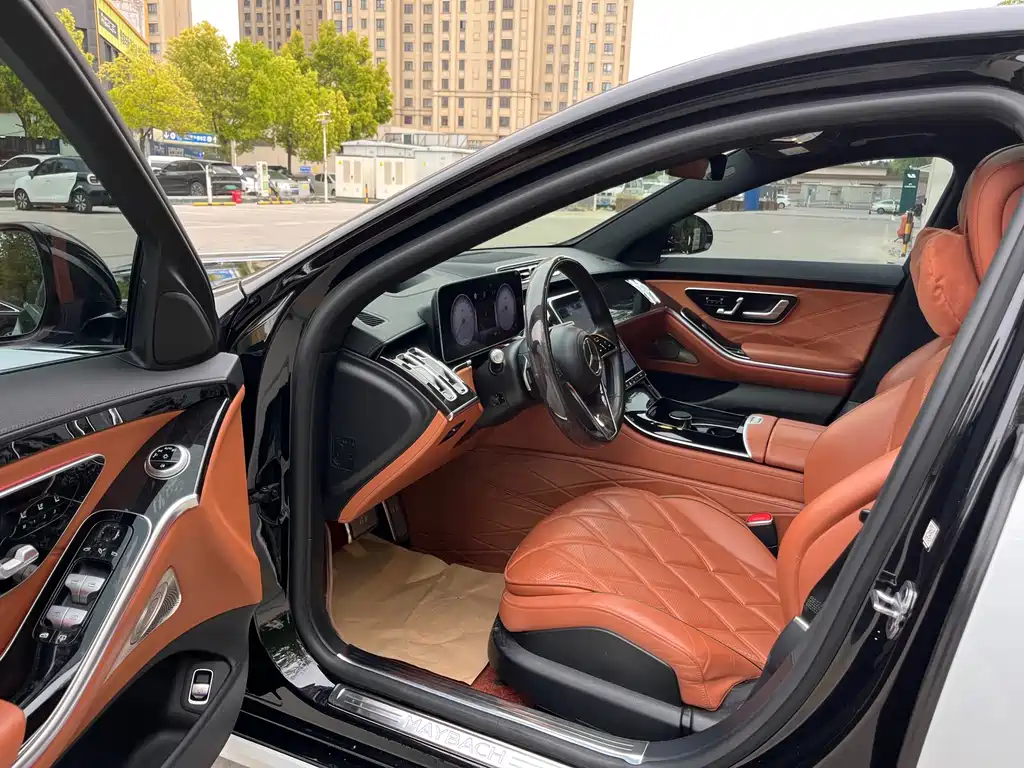 Mercedes-Benz Maybach S-Класс 2022