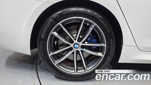 BMW 5 серии 2021