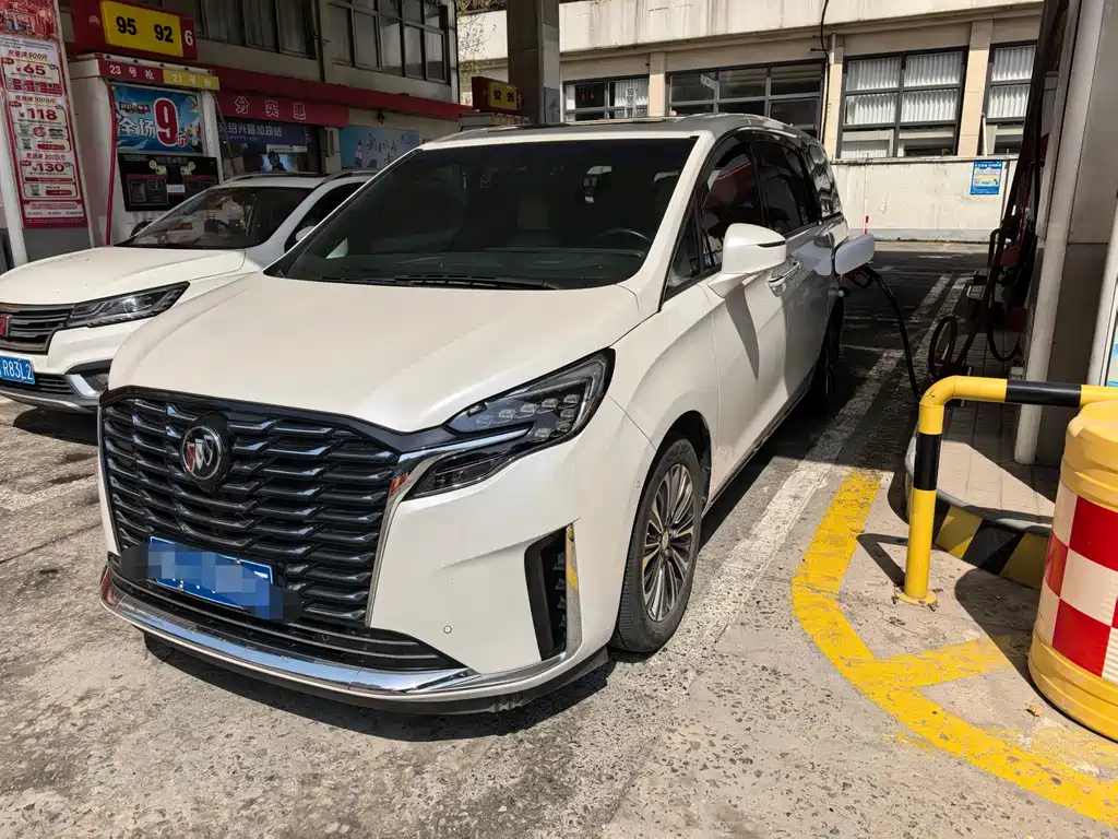 Buick GL8 2023