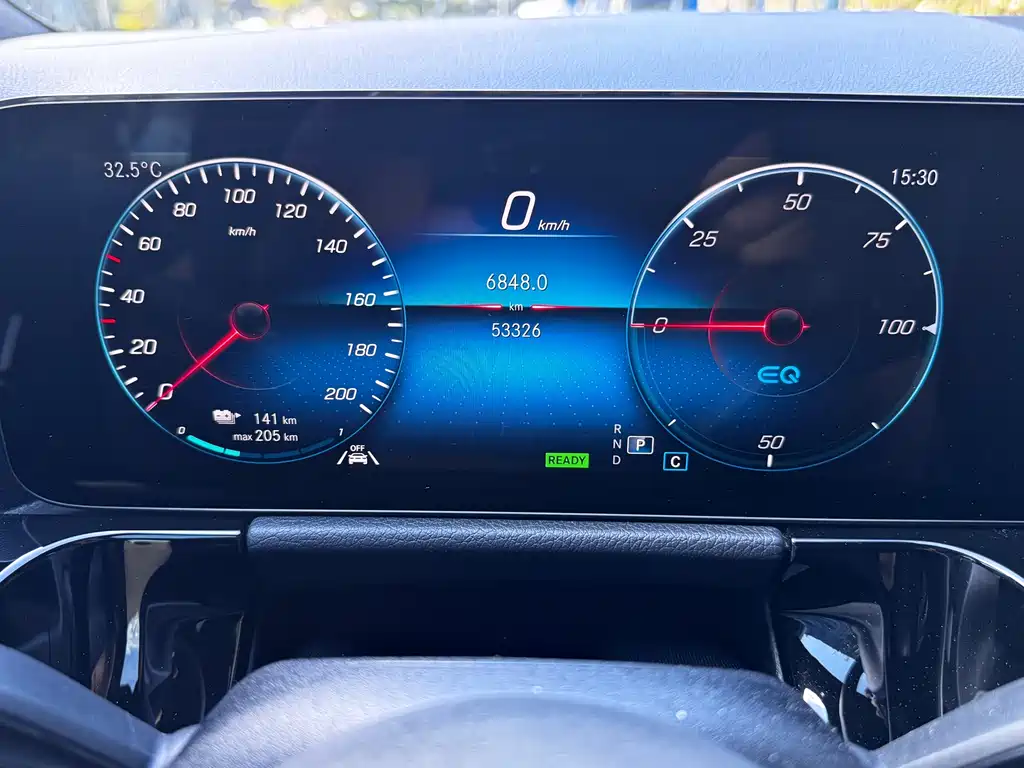 Mercedes-Benz EQA 2022
