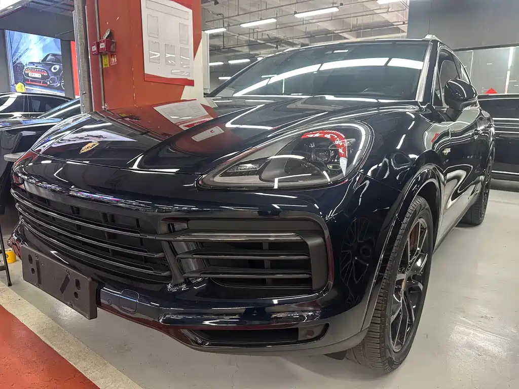 Porsche Cayenne 2021