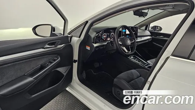 Volkswagen Golf 2025