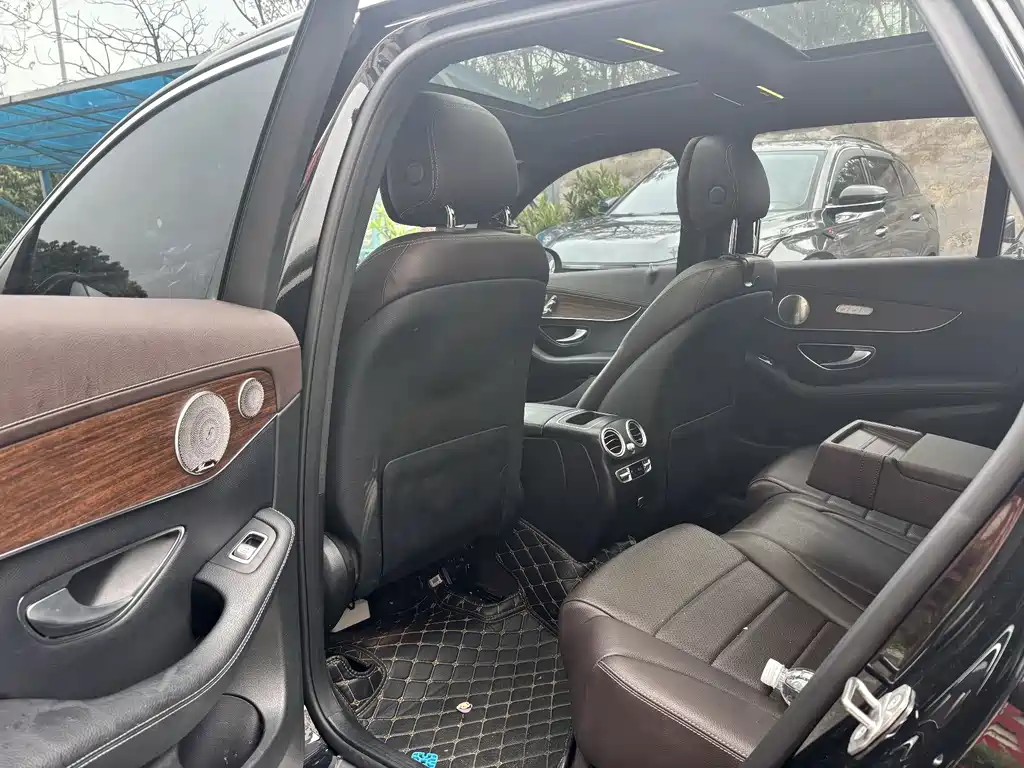 Mercedes-Benz GLC 2021