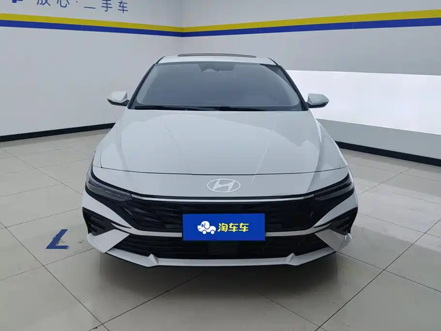 Hyundai Elantra 2026