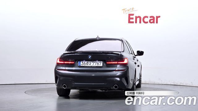 BMW 3 серии 2022