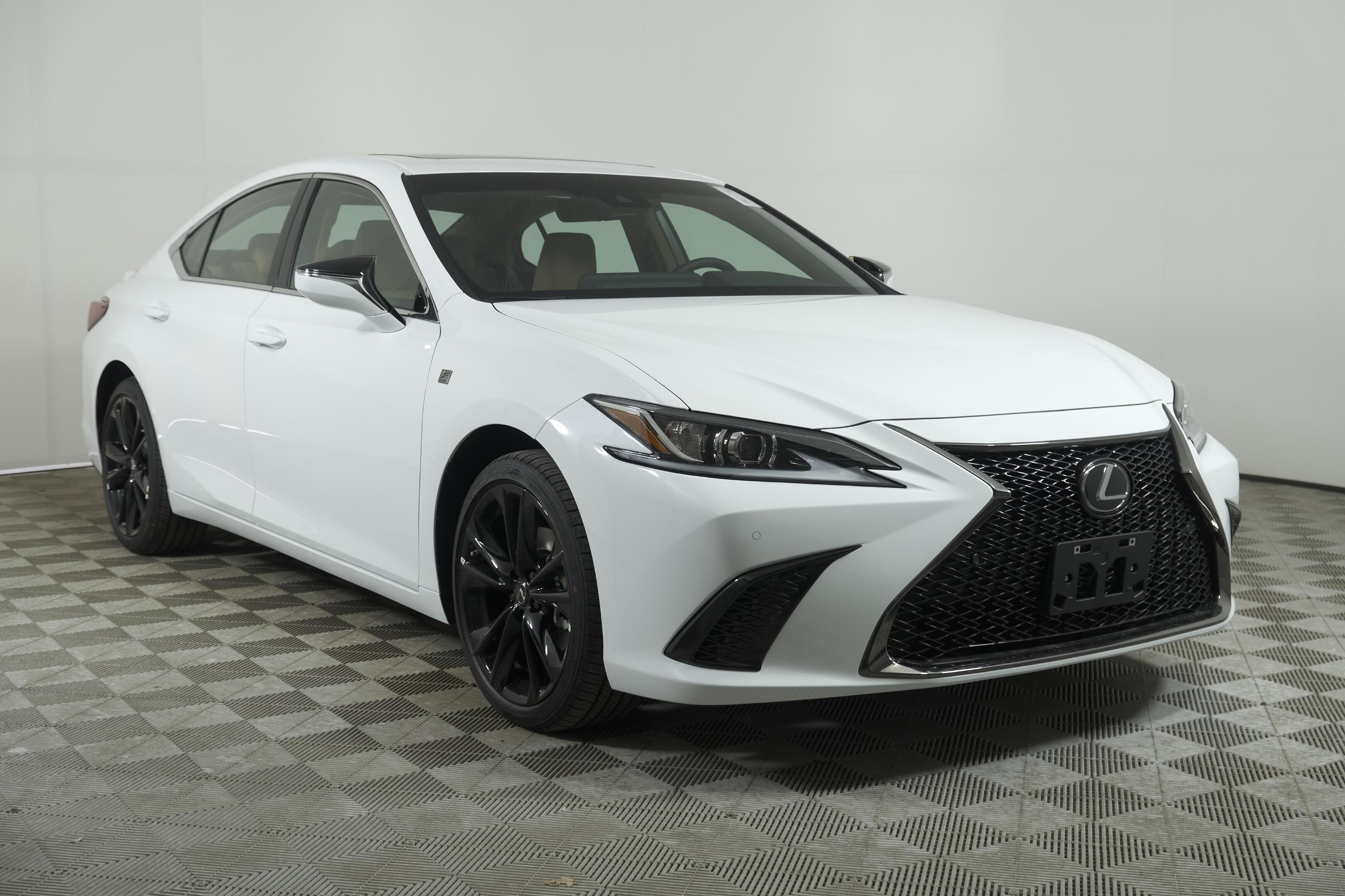 Lexus ES 2025