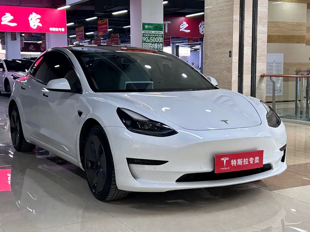 Tesla Model 3 2023