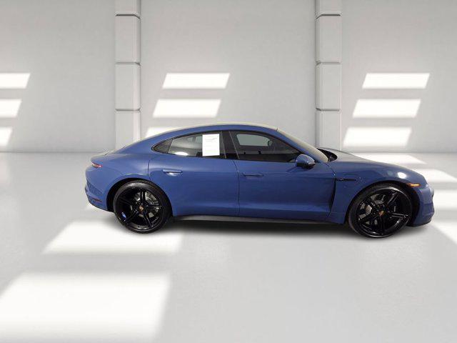 Porsche Taycan 2021