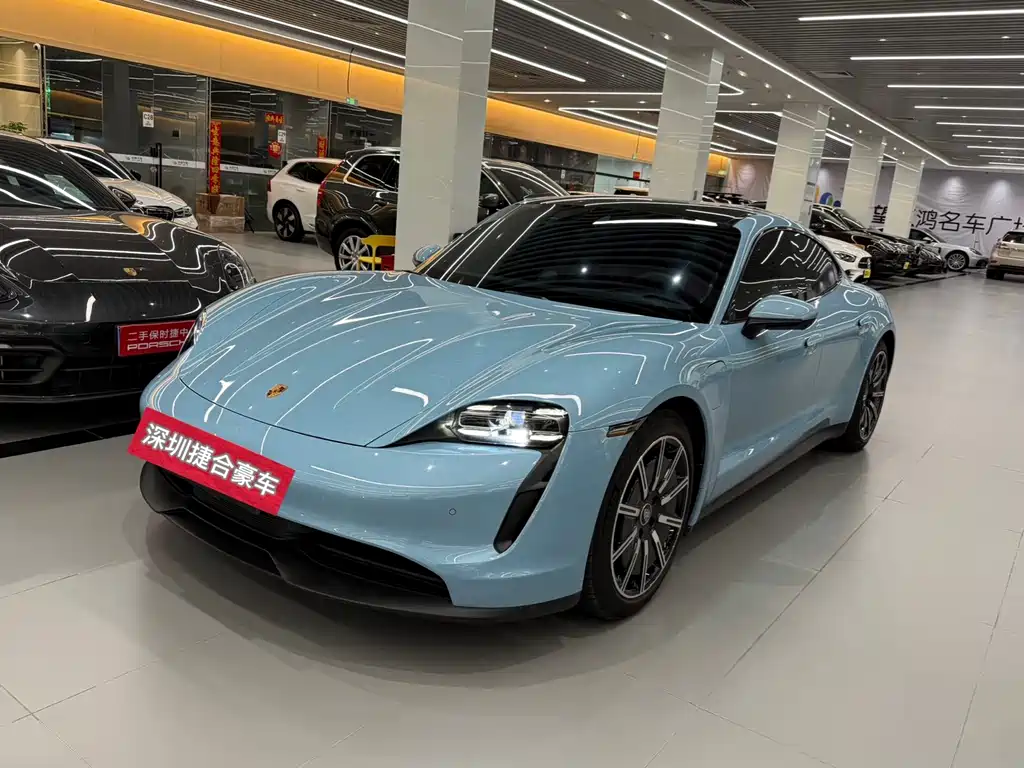 Porsche Taycan 2022