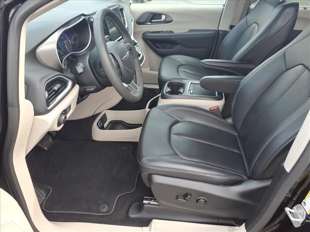 Chrysler Pacifica 2024