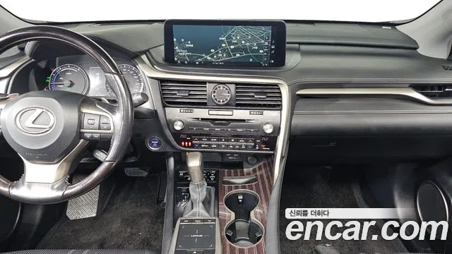 Lexus RX 2021