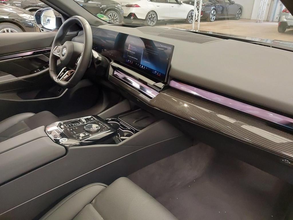 BMW 520 2025
