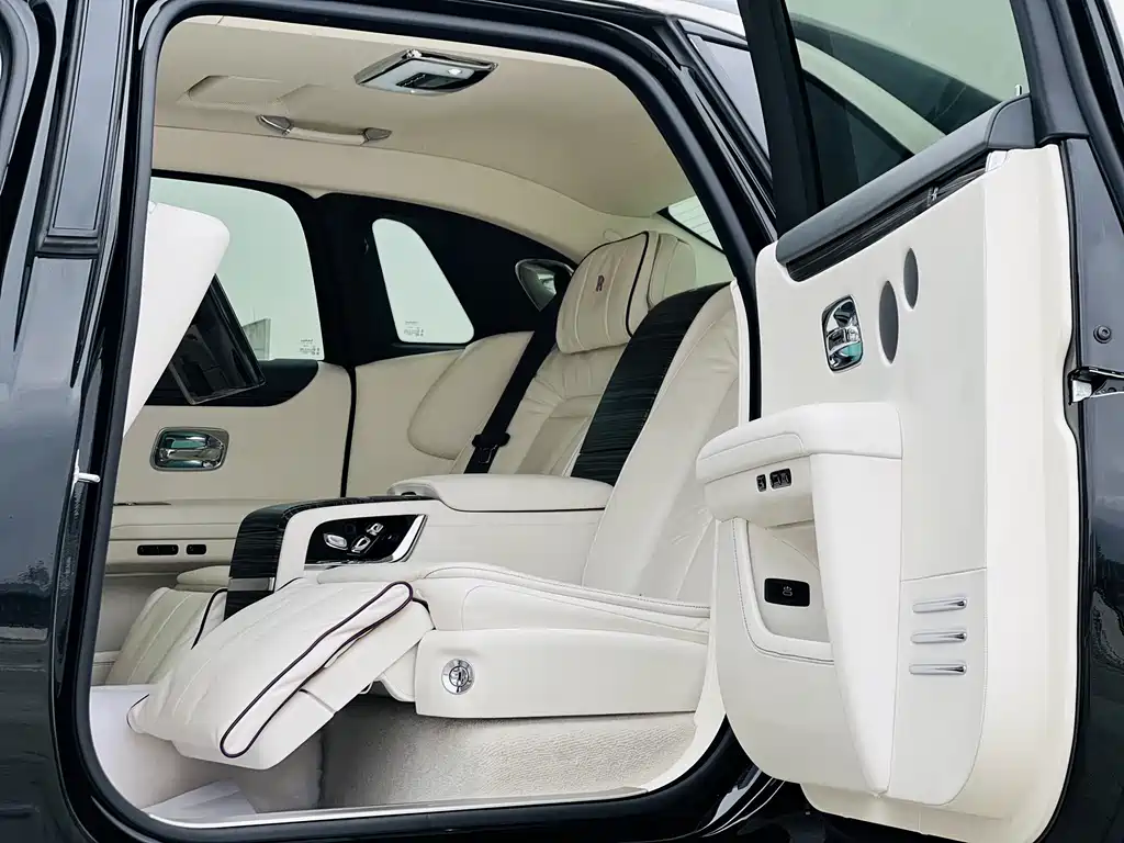 Rolls-Royce Ghost 2021