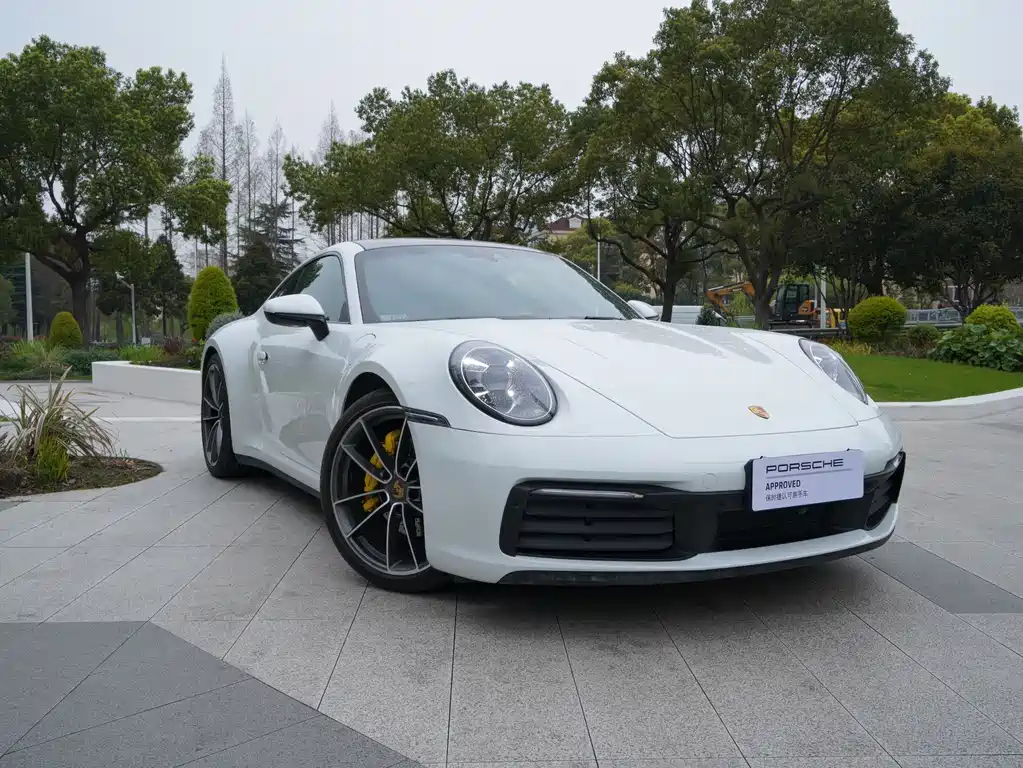 Porsche 911 2023