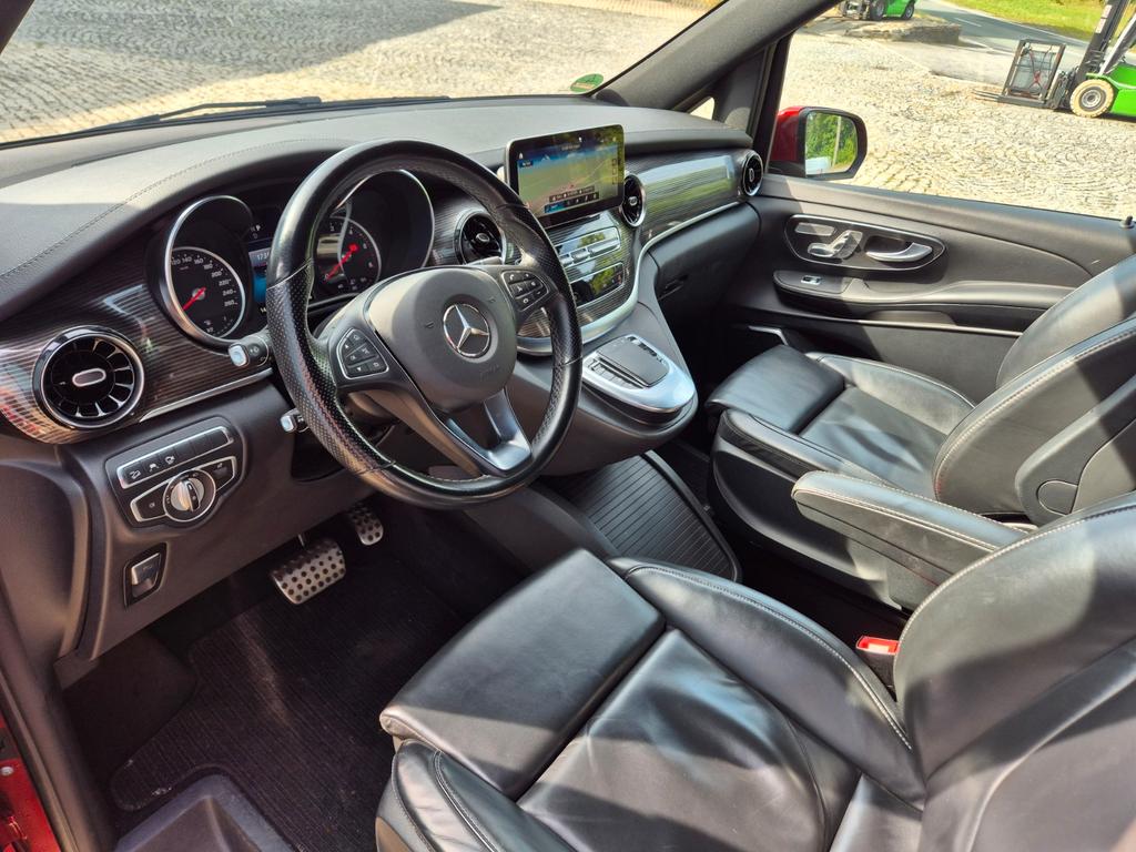 Mercedes-Benz V 300 2022