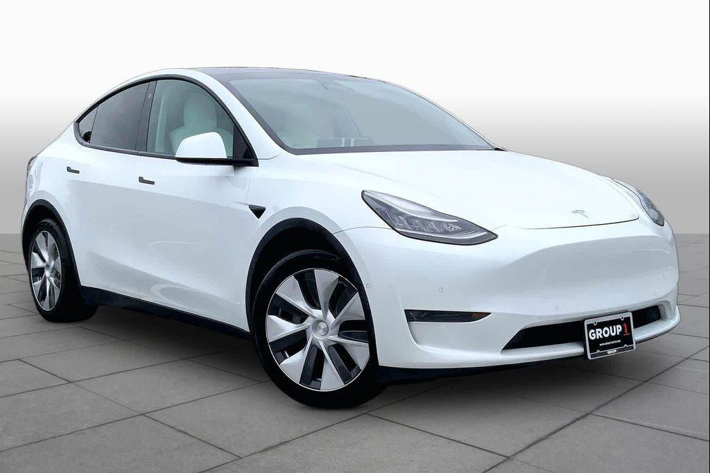 Tesla Model Y 2021