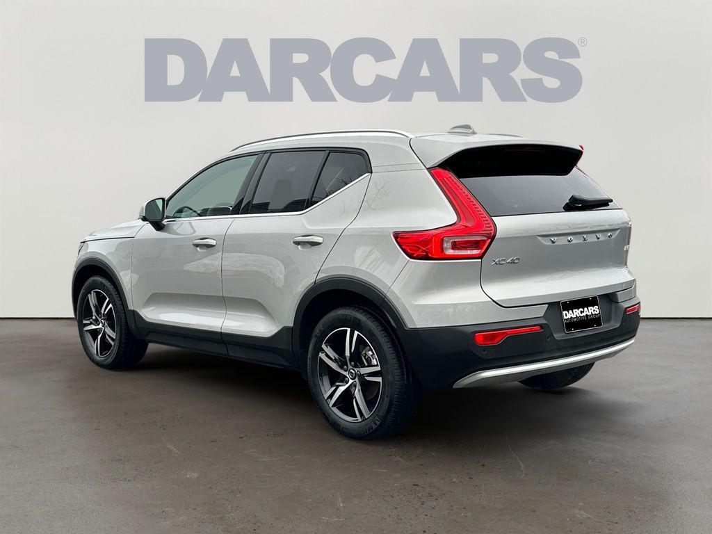 Volvo XC40 2025