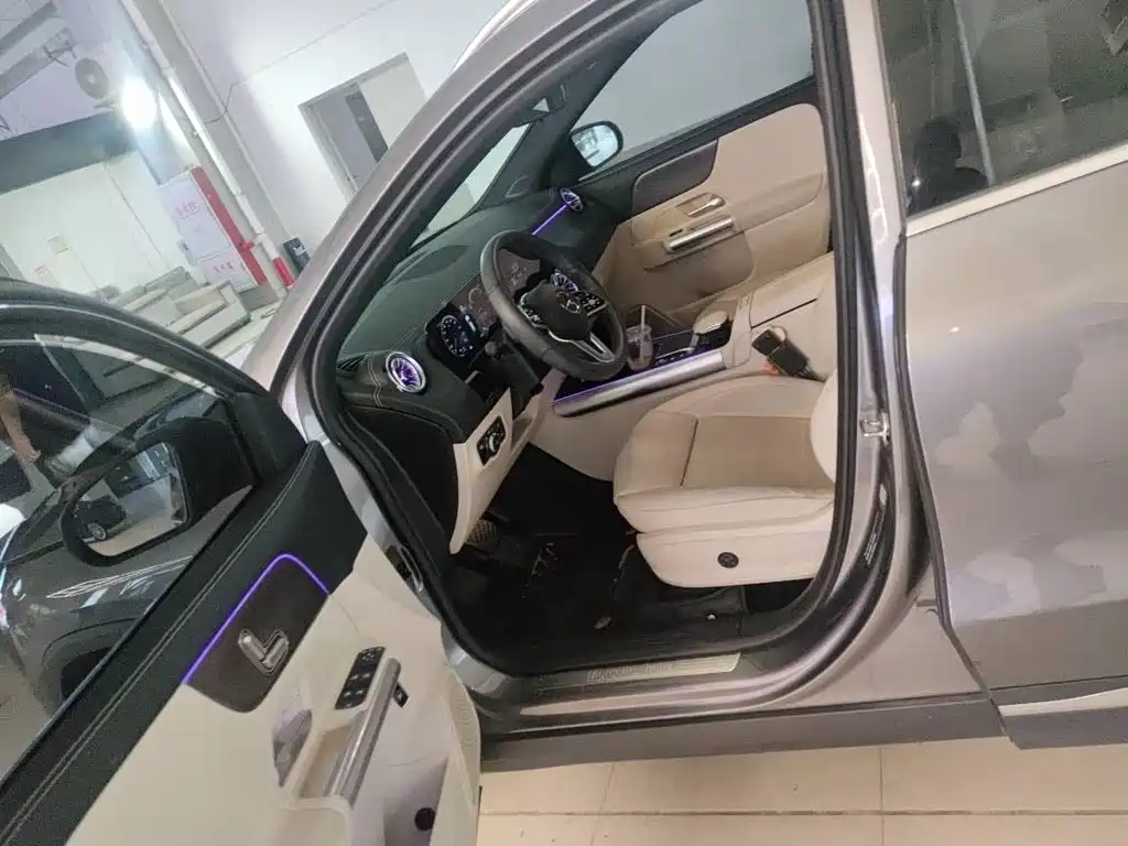 Mercedes-Benz EQA 2023