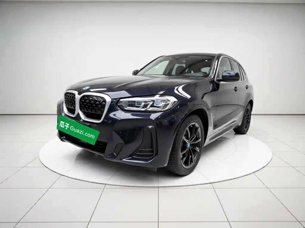 BMW iX3 2024
