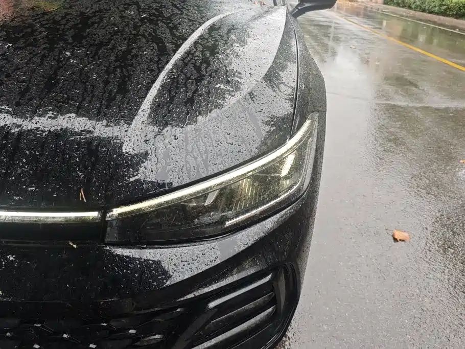 Volkswagen Passat 2025