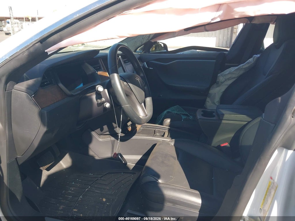 Tesla Model S 2021