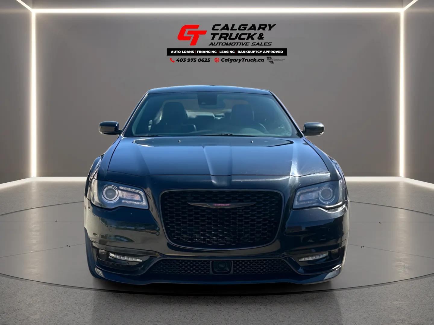 Chrysler 300 2023
