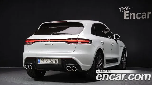 Porsche Macan 2022