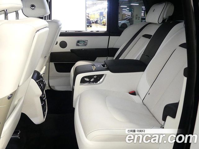 Rolls-Royce Cullinan 2023