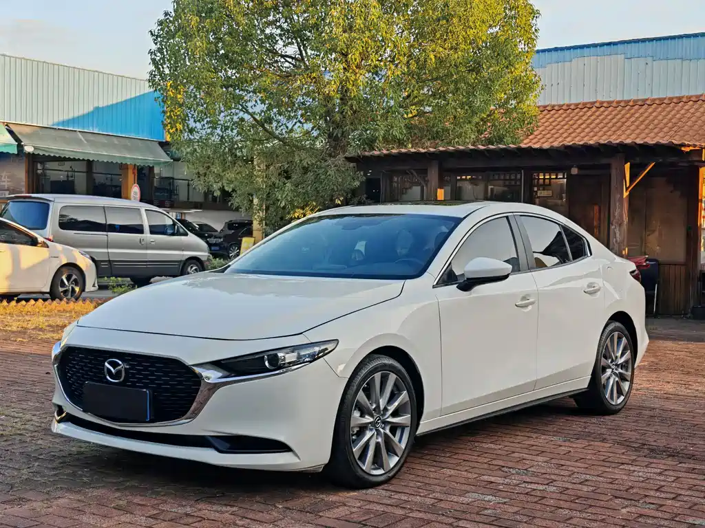 Mazda 3 2024